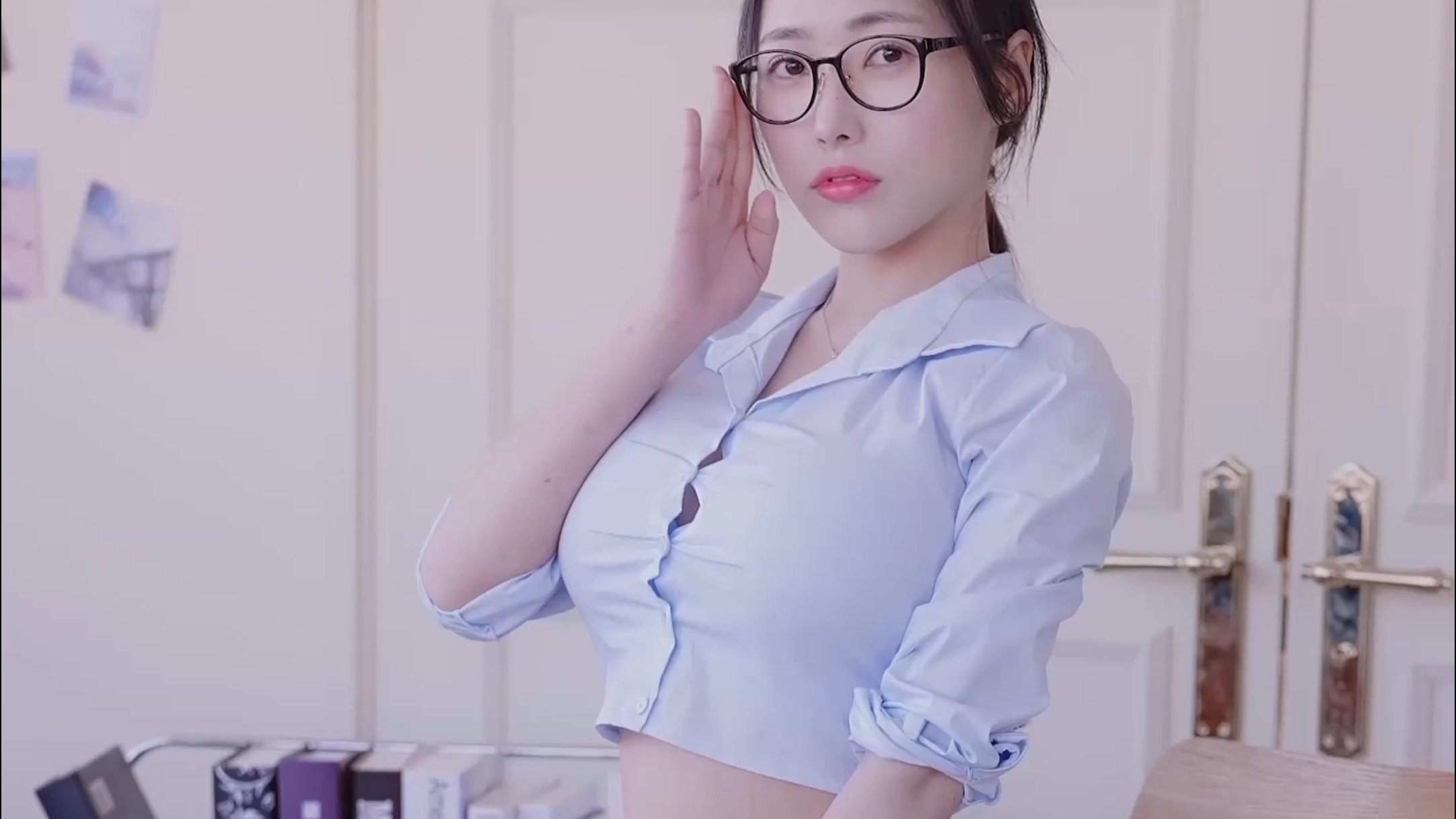 Like eyeglasses, they are thrown away and played with at will