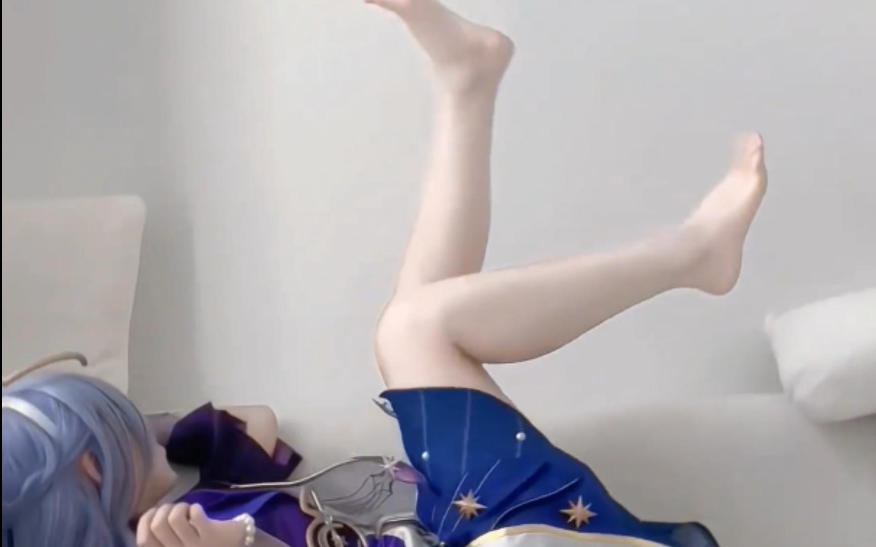 Let's have chicken feet for dinner, Star Dome Railroad Mockingbird cos.