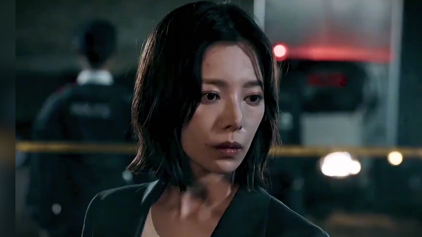 女人刚死两天就被挖了出来，众人看到她漂亮脸蛋吓的狂吐不止《为亲爱的我致上杀意》