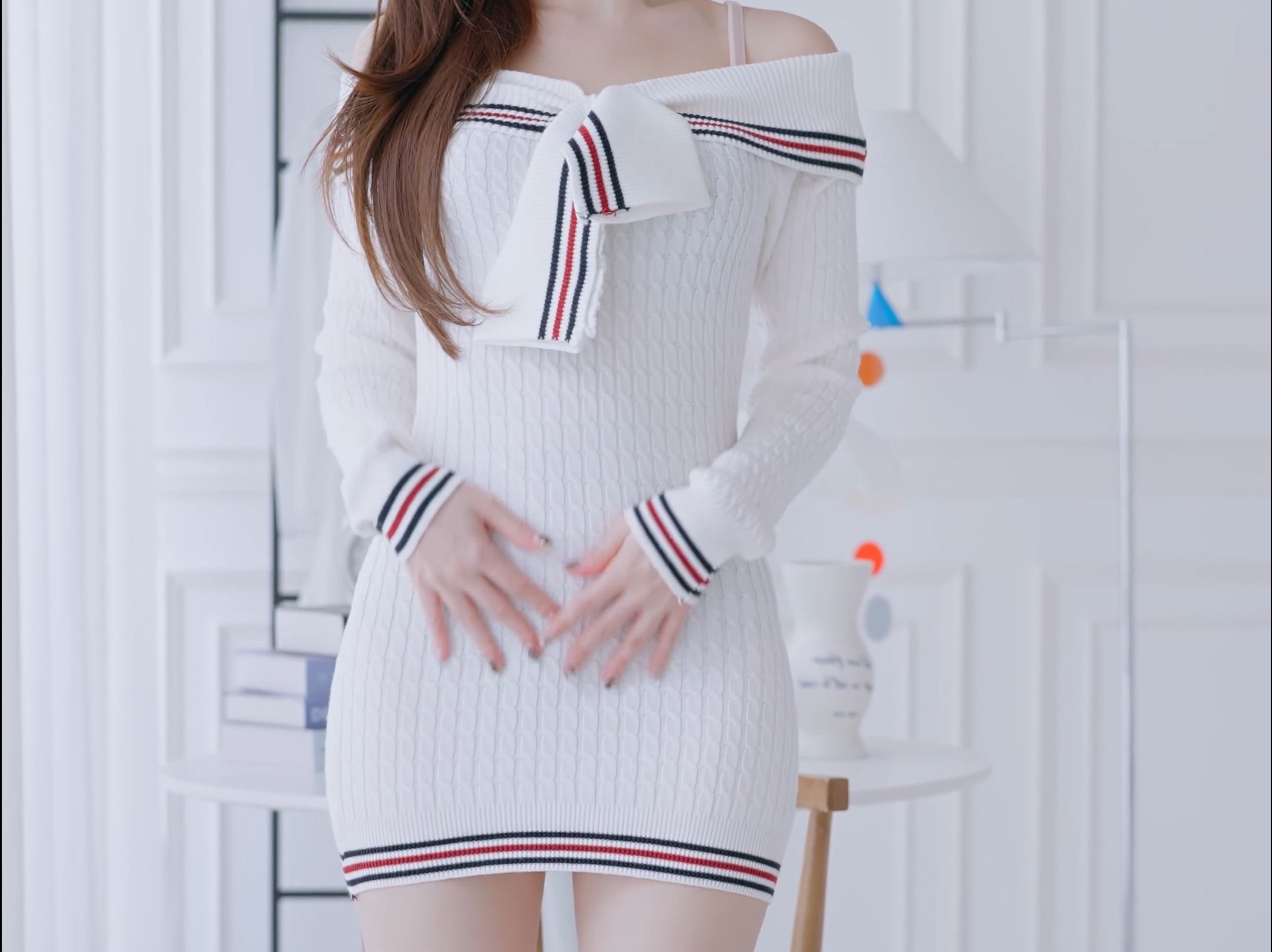 Miss Rose's one-shoulder knit wrap dress outfit