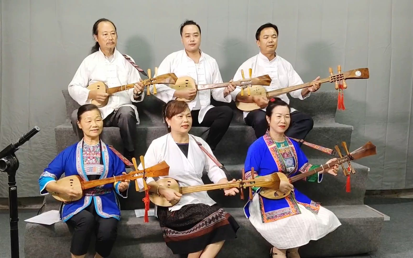 侗族琵琶歌“假如我们相亲相爱”，表达了相恋却不能在一起的人生遗憾