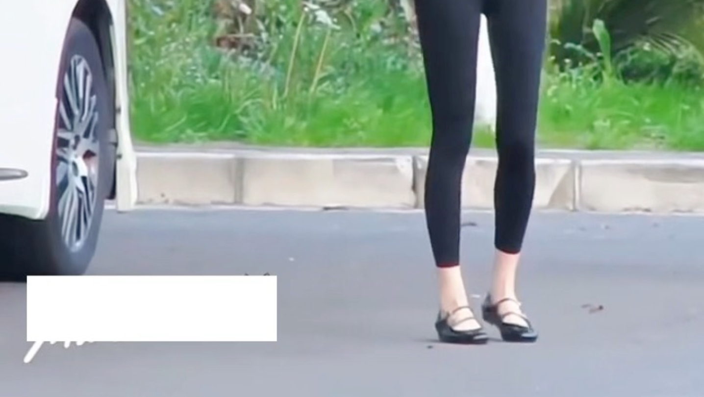 【杨幂】芭蕾鞋漏出脚面真性感