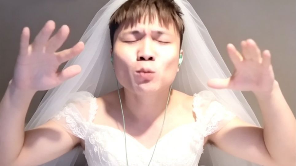 ❤️请你穿着婚纱看完这个视频❤️