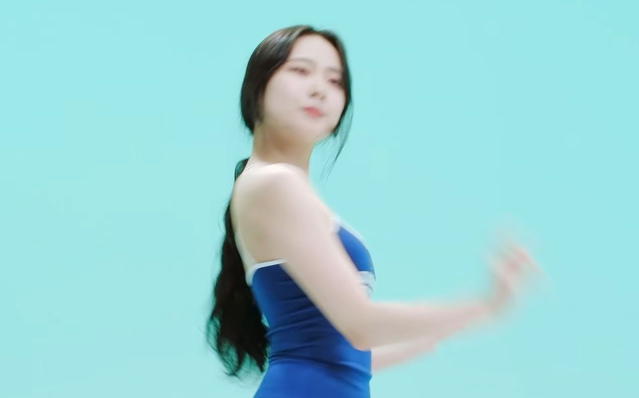 Jung In, we go, blue dress