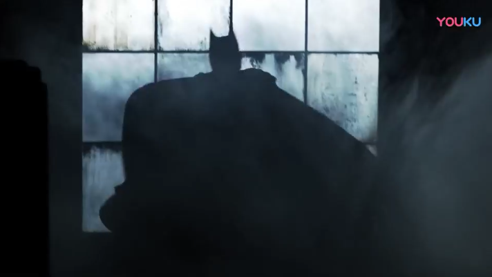 《哥谭》剧终集预告：布鲁斯韦恩学成归来，蝙蝠侠诞生！