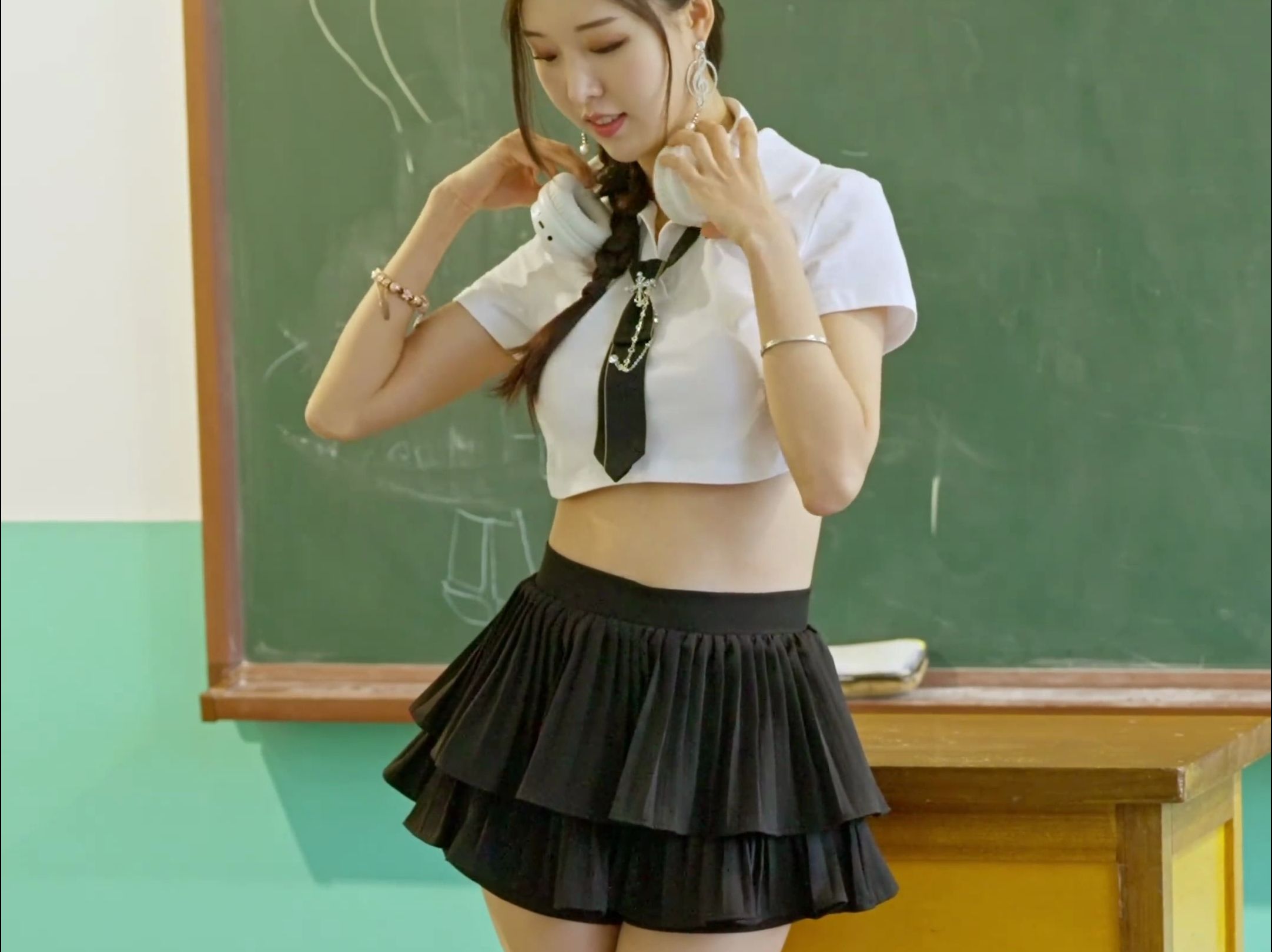 Miss KimGaon's JK Cake Dress Outfit