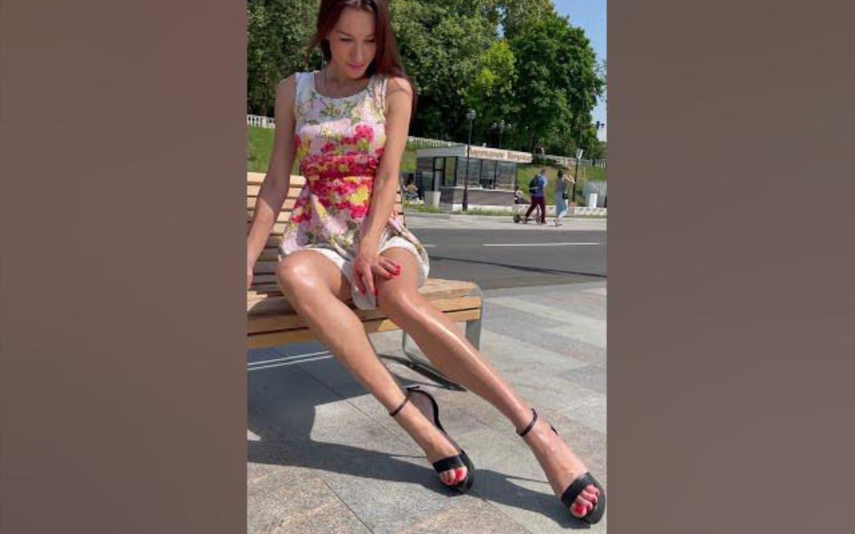 That's what I call long legs.