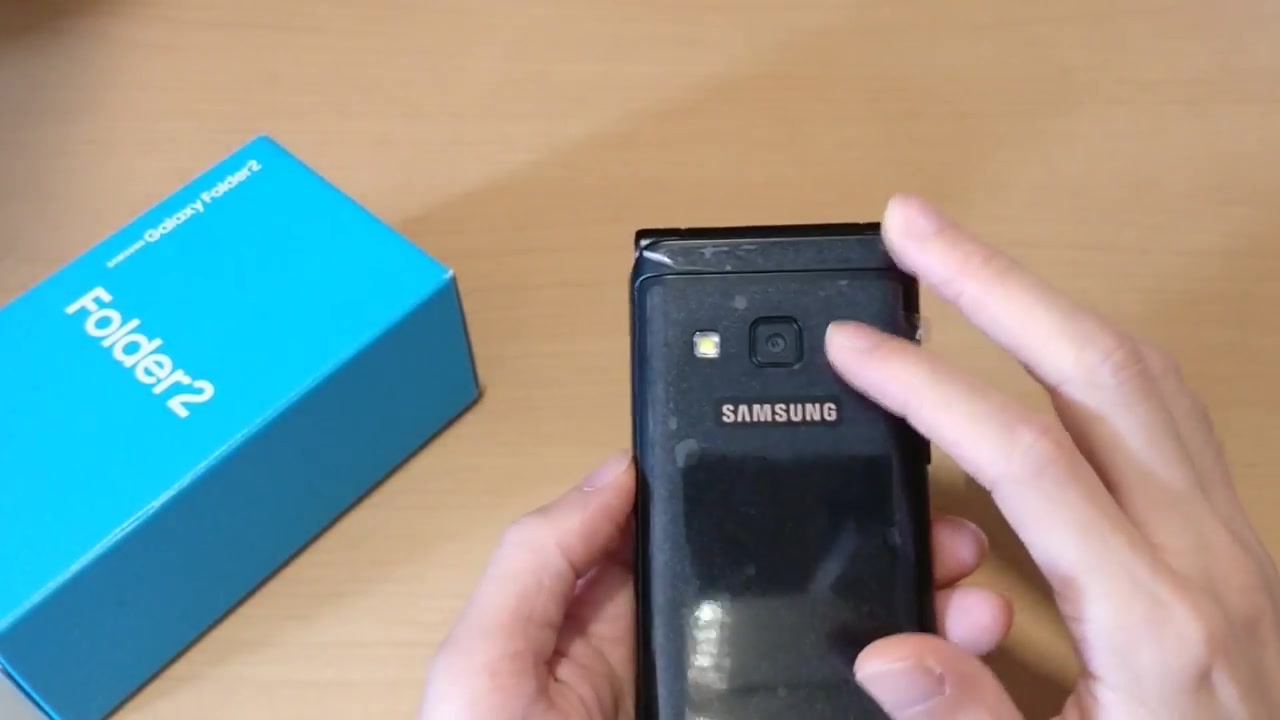 三星Galaxy Folder2,三星galaxyfolder2 【国恒电讯】samsung galaxy folder 2 g1650 影片介绍