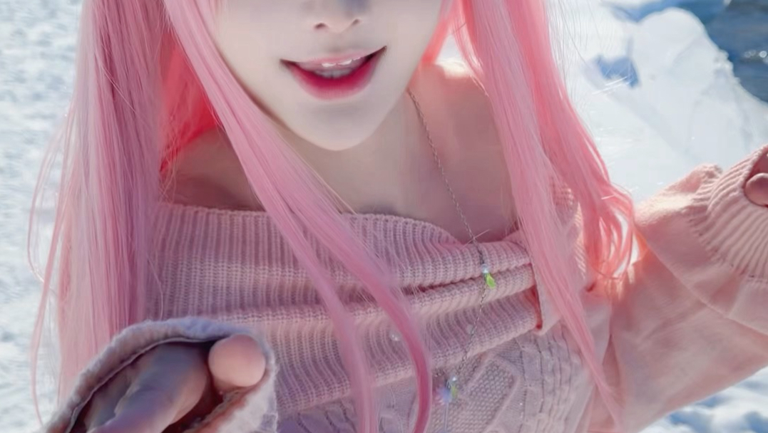 带女儿来新疆跳叉子摇