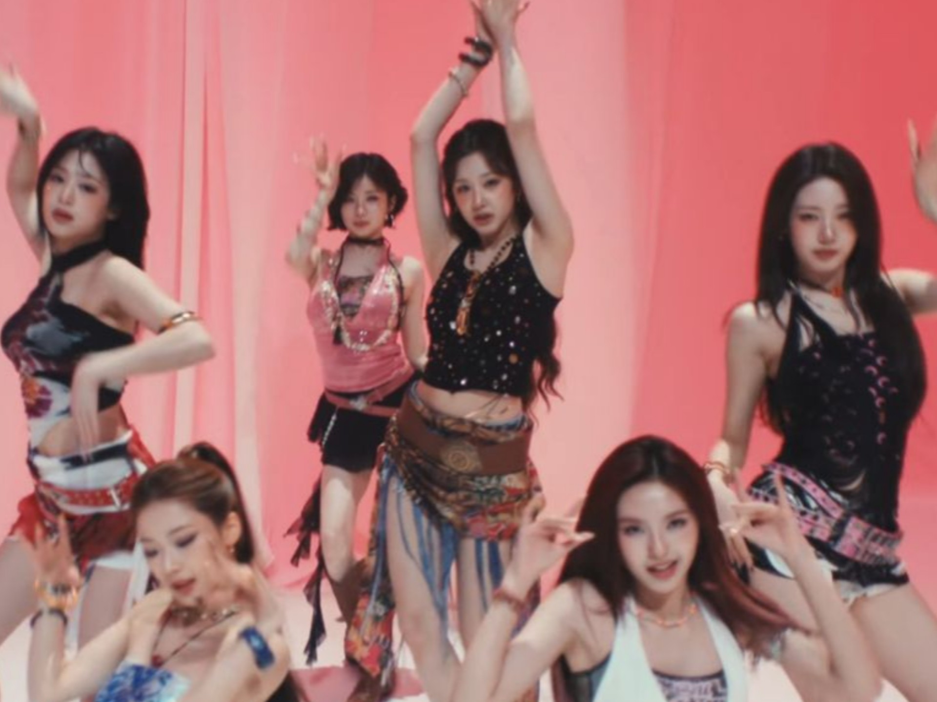 BABYMONSTER新曲CHOOM舞蹈版MV
