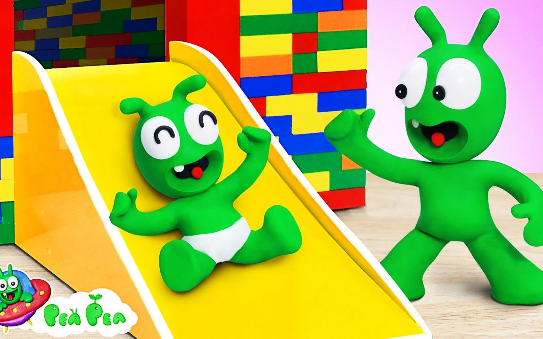 搞笑定格动画：小绿挑战建造一个乐高玩具屋，滑梯的设计很受大家欢迎