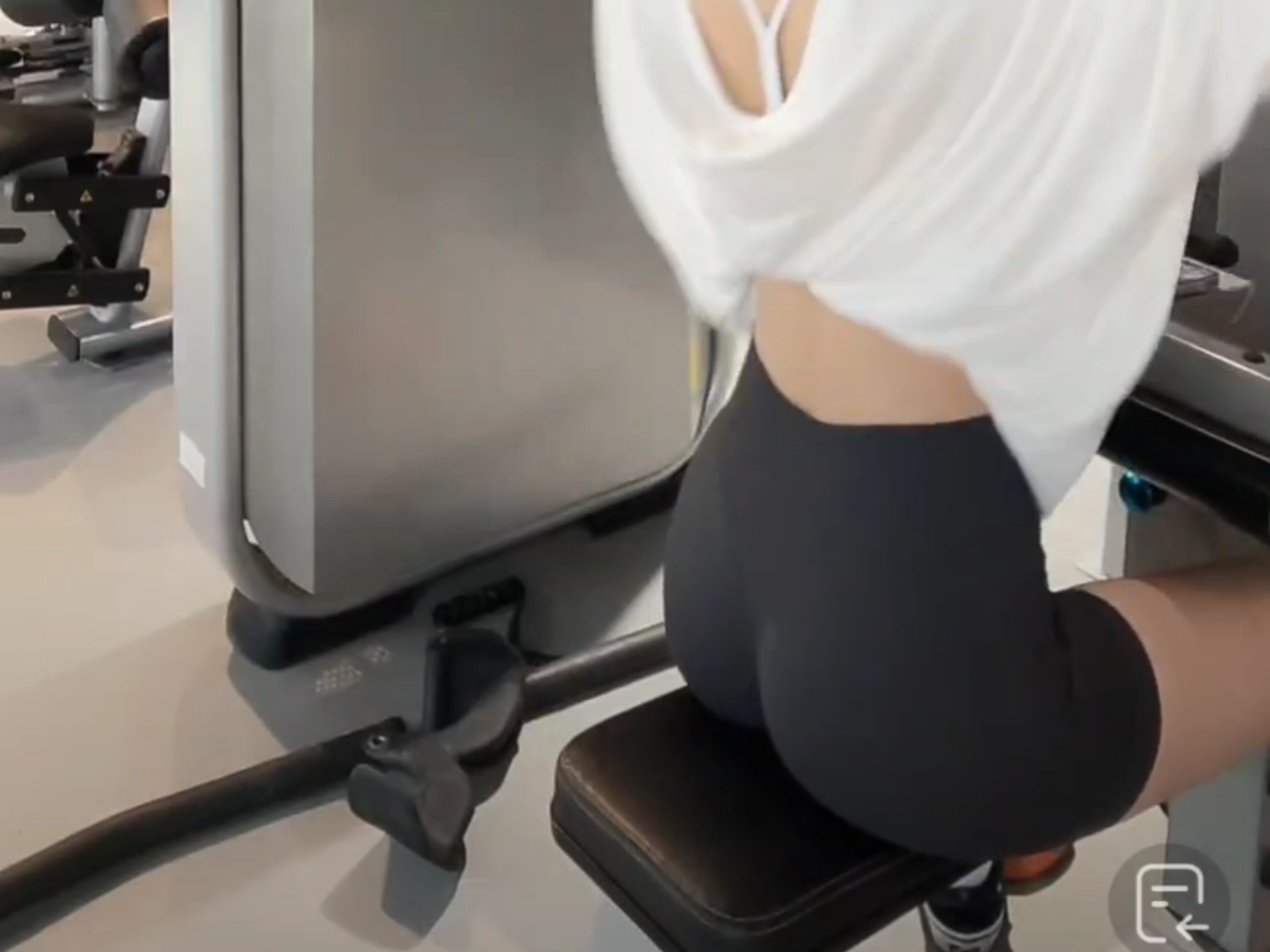 DY小马性感健身直播片段