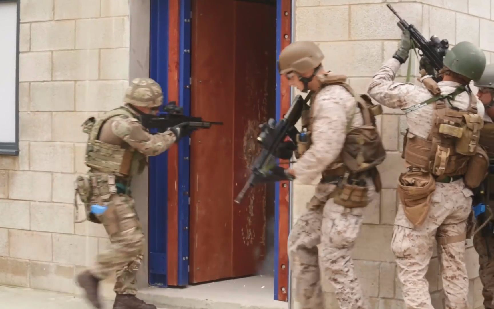 2015年英国皇家海军陆战队第43突击队和美国海军陆战队安全力量团联合CQB 