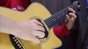 音乐分享吉他 69b01fd9752c5175fc221490c9eaf5ac438514dc.jpg@310w_174h_1c_100q.jpg