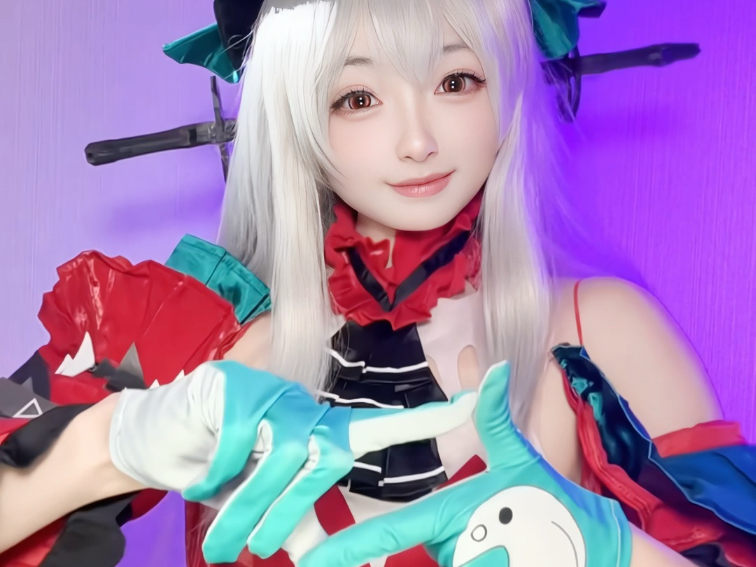 起猛了，虎鲸好像在跳舞