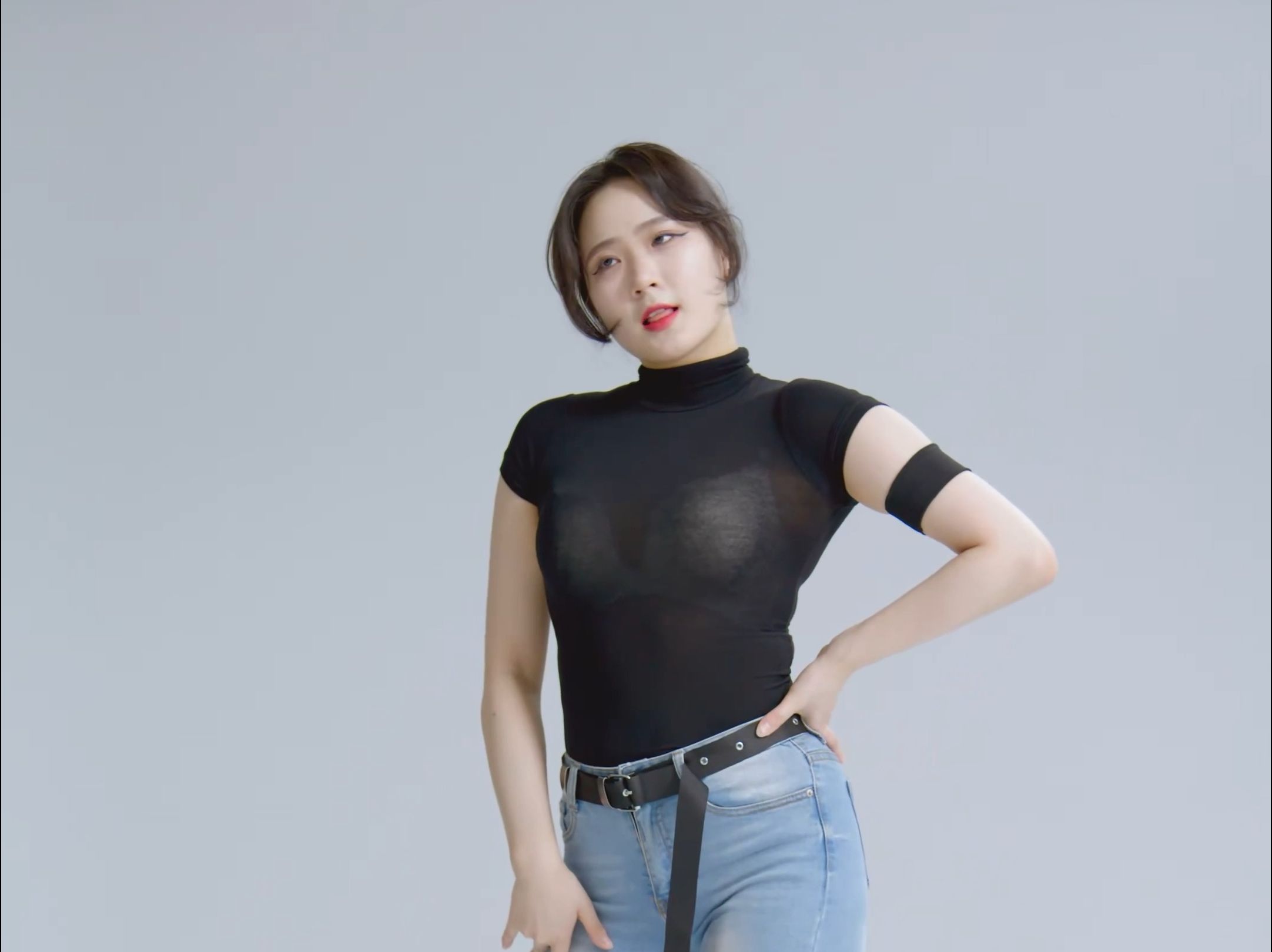 Zheng Ren, Next Level, Side View