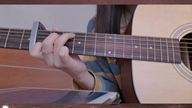 适合11岁弹的曲谱吉他_11岁女孩(2)