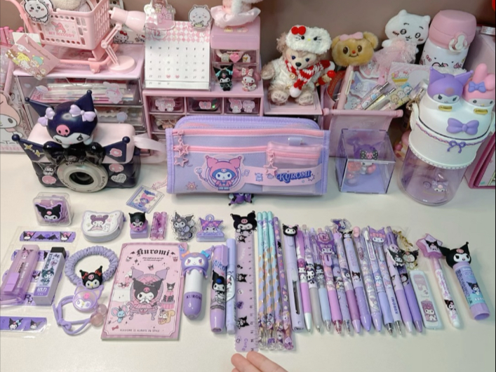 沉浸式整理笔袋｜库洛米系列～💜 👉🏻下次你们还想看整理什么系列的笔袋呢？
