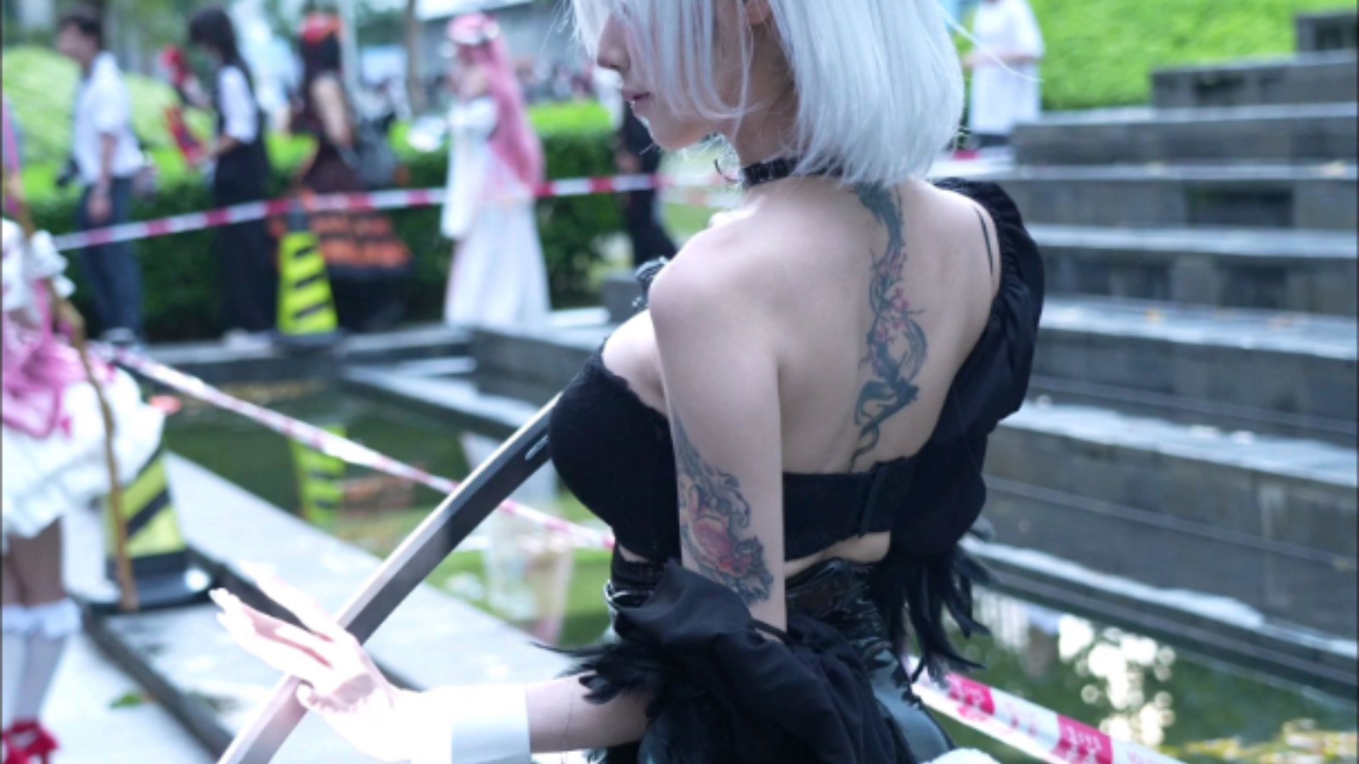 [2B Bunny Girl cos] - Notice the cute tail.