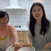 今天我和婆婆一起做了200根腌黄瓜，婆婆说今年腌的太少了 因为黄瓜太贵