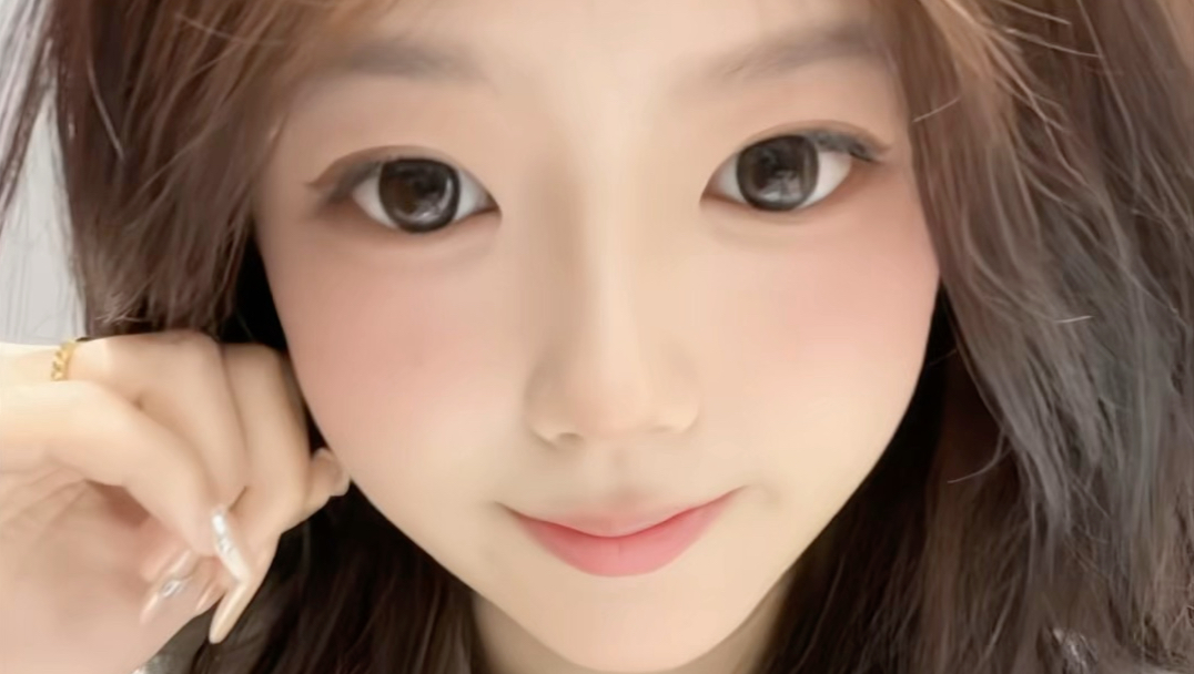 诡秘们 我感觉接完睫毛像洋娃娃