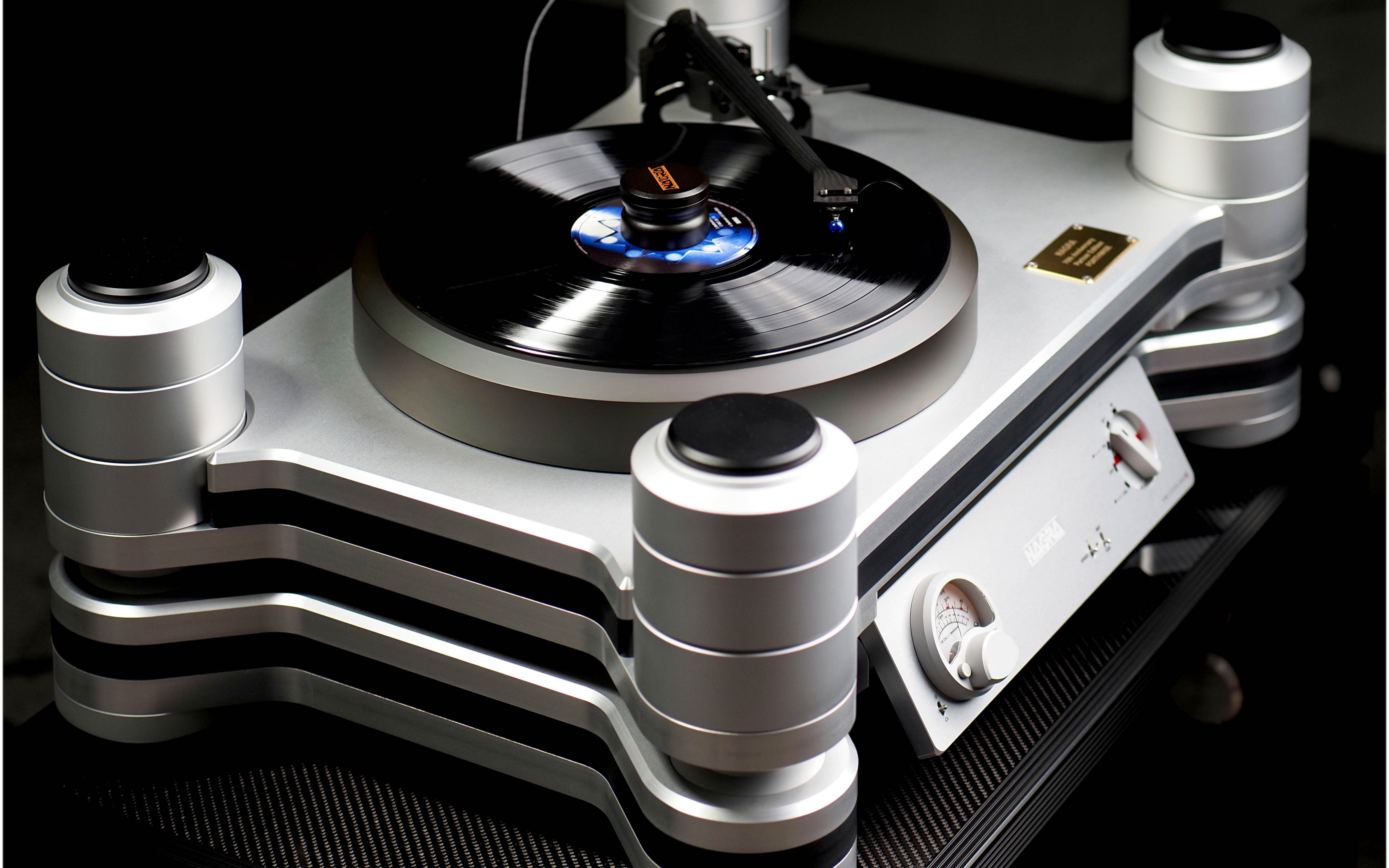 ［音缘］重返模拟技术 售价140万顶级唱机 为黑胶唱盘设立新标准