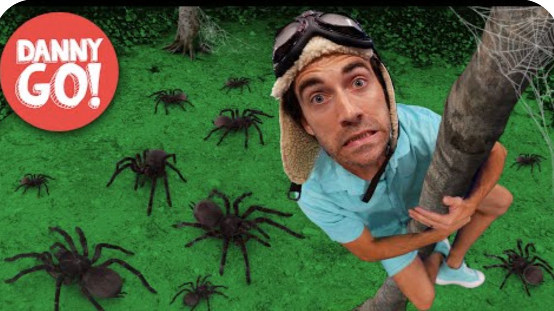 Danny Go! 逃离蜘蛛岛 🕷🎃 万圣节趣味冒险｜亲子运动｜室内运动