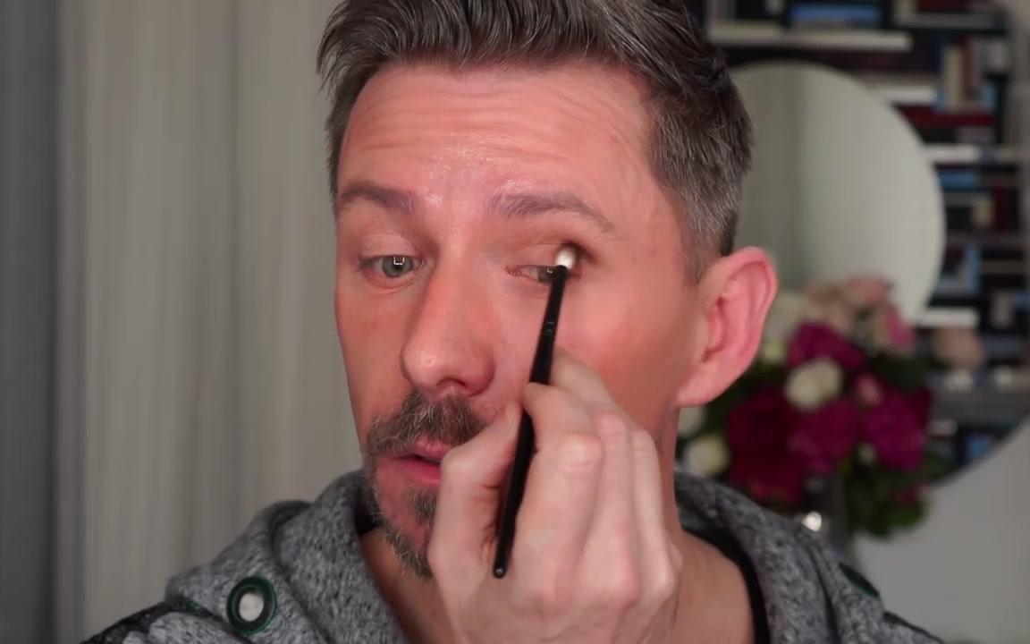 【Wayne Goss】放大双眼技巧：适合亚洲人眼型（hooded eyes）的完整版教程_哔哩哔哩_bilibili