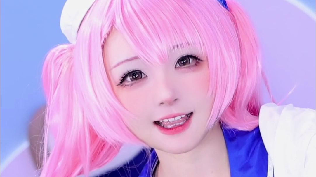 Little Gaga is 🐮 yikes!