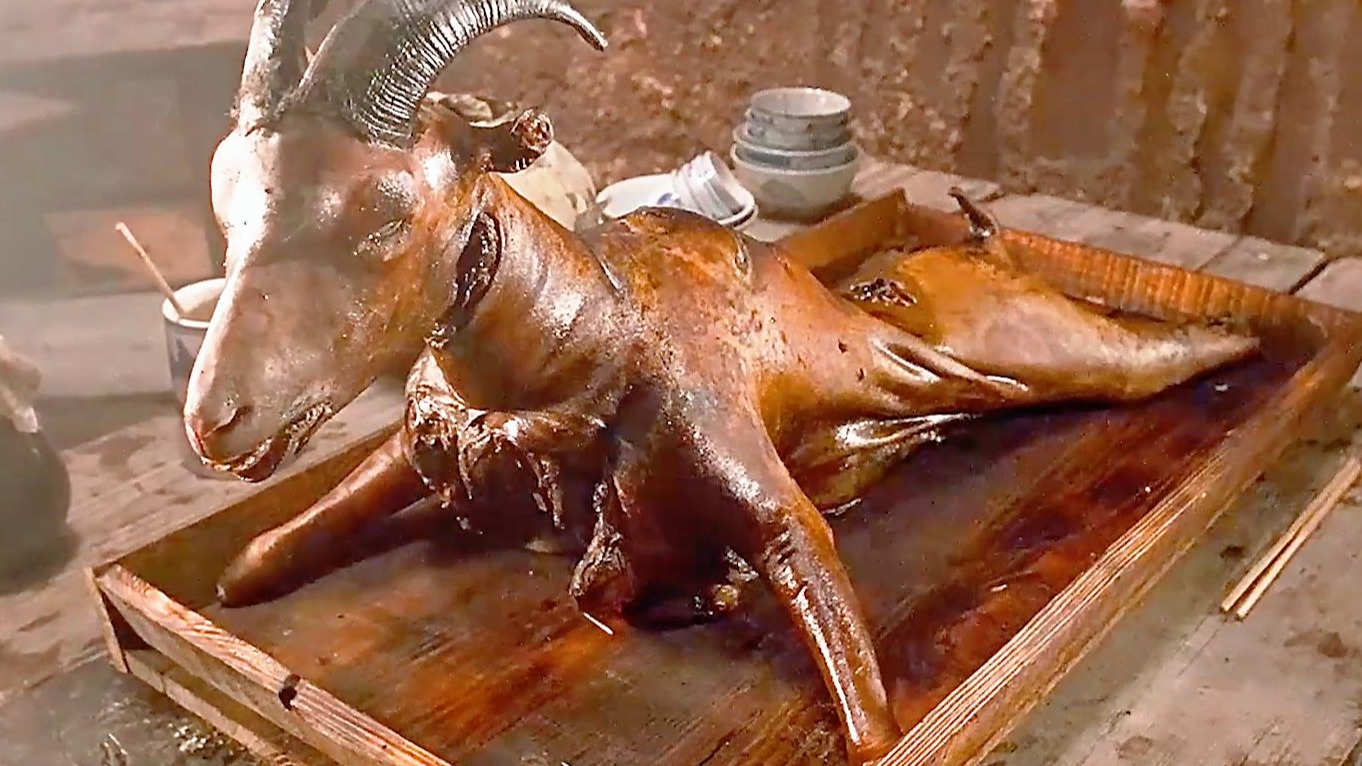 “这个杀羊的真厉害，把甄子丹手腿剔得干干净净的,本剧战力天花板，刁不遇”《新龙门客栈》