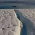 人类该醒醒了，北极1.1亿平米古老冰川冰层断裂，两座北极冰盖消失