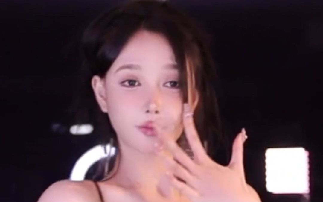 mina韩舞 ···评论点赞必回互粉互赞互关在线秒回投币点赞播放量