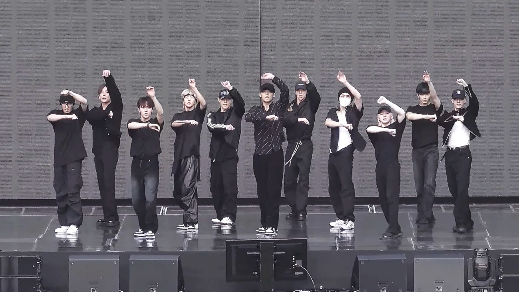 【4K镜面】SEVENTEEN - MAESTRO 练习室 分段循环 dbcha 直拍 节拍版 画放大 替音轨 调色♡扒舞专用