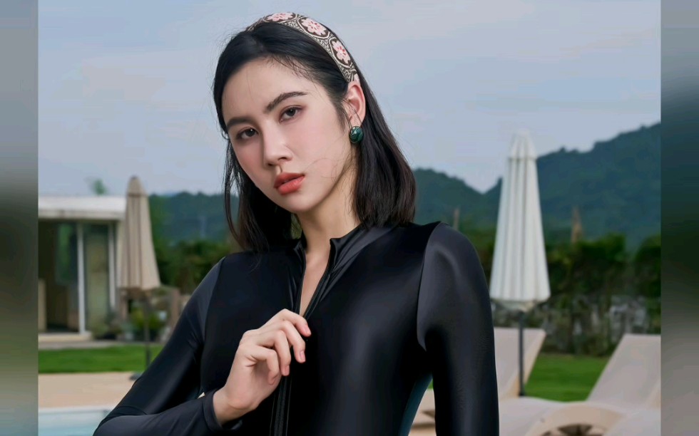 Defy the ordinary and challenge the all-new style #AMORESY #swimwear