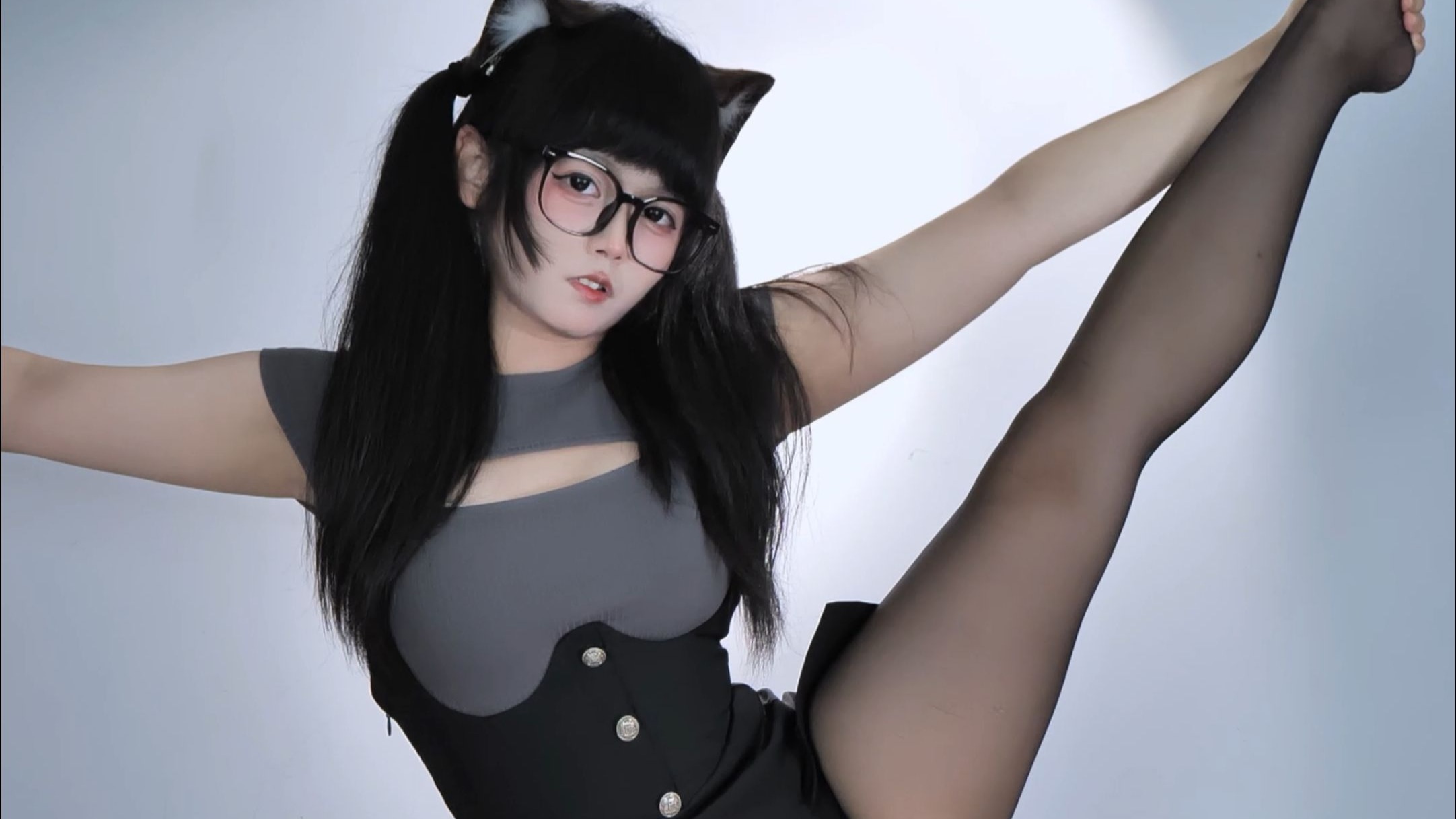 Hi Silk but short legs.