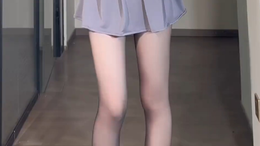 Who can say no to a black silk sister?