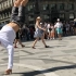 中国小伙在国外跳街舞 炫酷舞蹈来袭