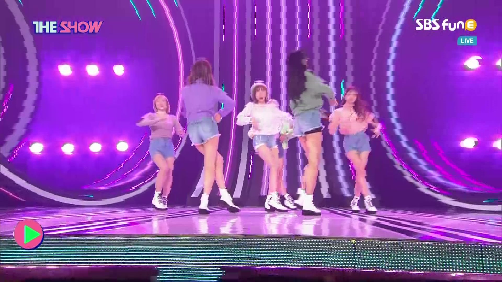 音乐会现场粉丝 72ca5ac9490cb40017be4d40309081c522d3ea4b.jpg