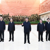 习近平带领中共中央政治局常委赴陕西延安瞻仰延安革命纪念地