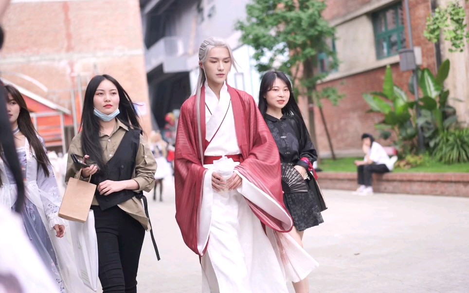 Fluttering like a jade white-haired boy, Yang Yang (Chengdu Comic Con 5.29)