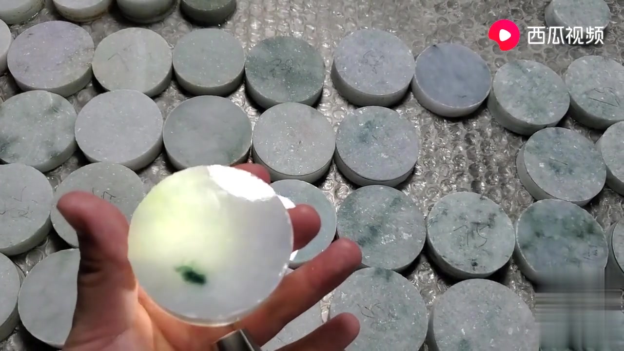 手镯芯是什么，小伙带你看制作手镯后留下的手镯芯去哪了