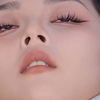 翻白眼