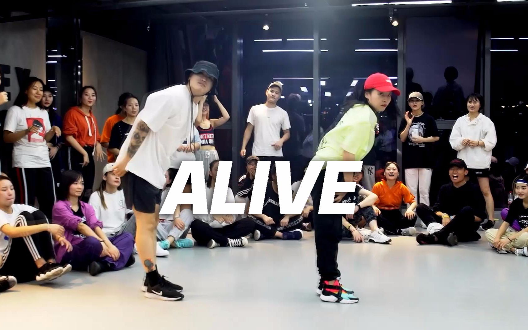 TOOM编舞《ALIVE》,帅气炫酷的swag【口袋舞蹈】哔哩哔哩bilibili