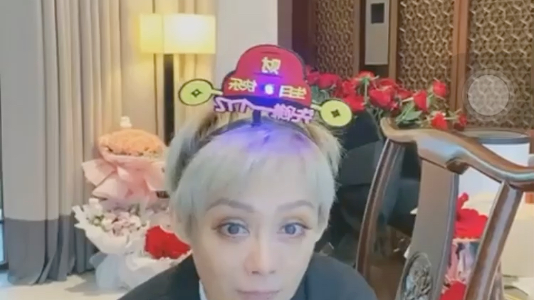宁静王霏霏李斯丹妮生日直播连麦cut