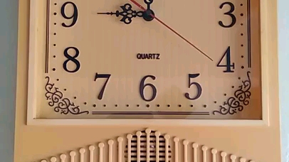 康巴丝钟表上午九点报时