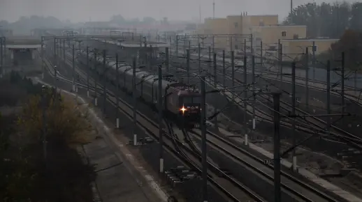 高速通过城阳站的Z272