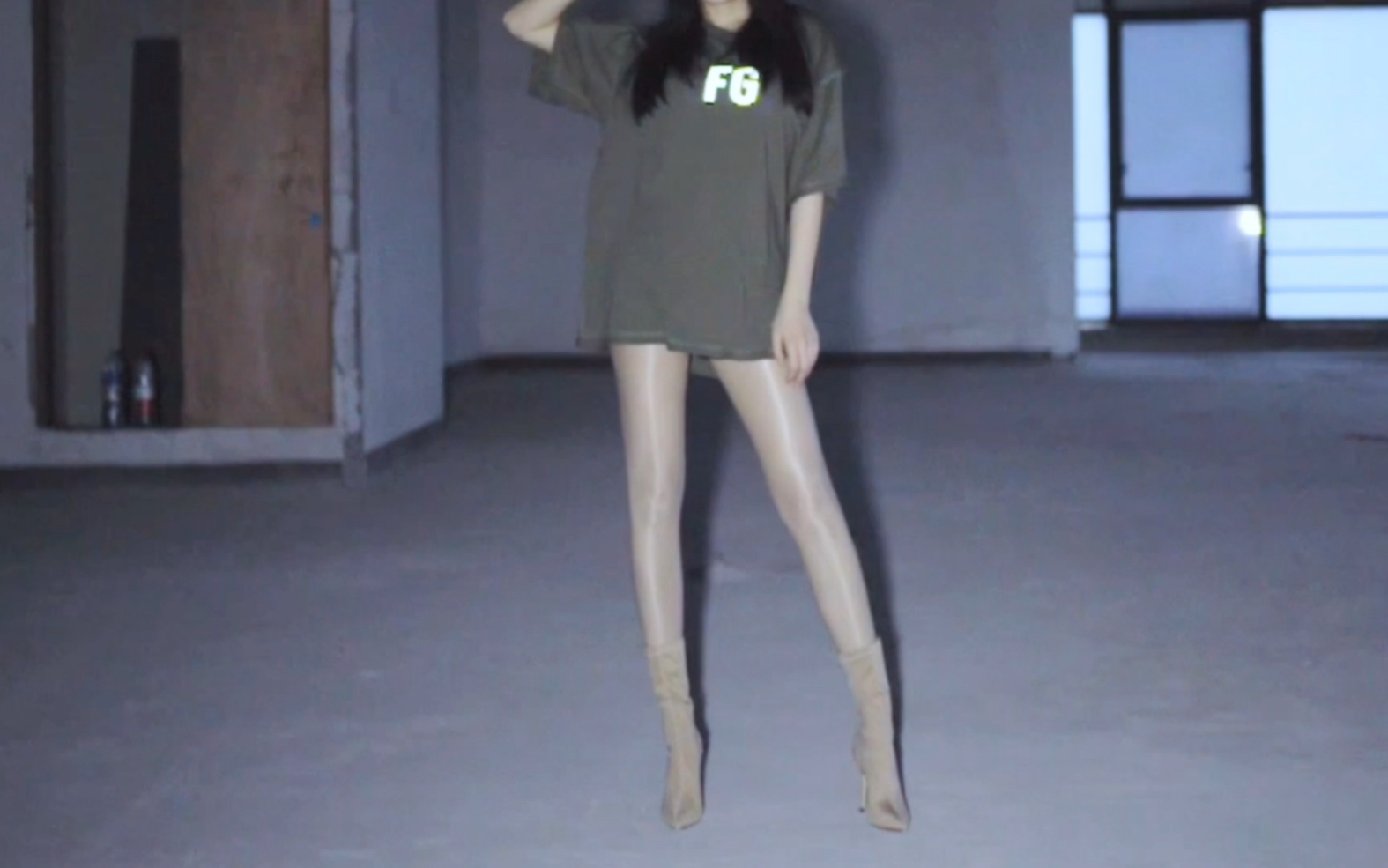 Challenging the straightest legs on the internet?