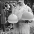 1920年，法国测试锰钢材质的Pollack钢盔