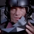 NB,三十年前的空战电影就幻想出VR了，编剧脑洞超越我们三十年