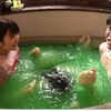亲兄妹挑战在粘液中生存24小时